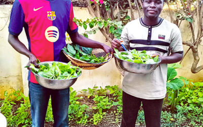 Rezar, estudiar… y ensuciarse las manos